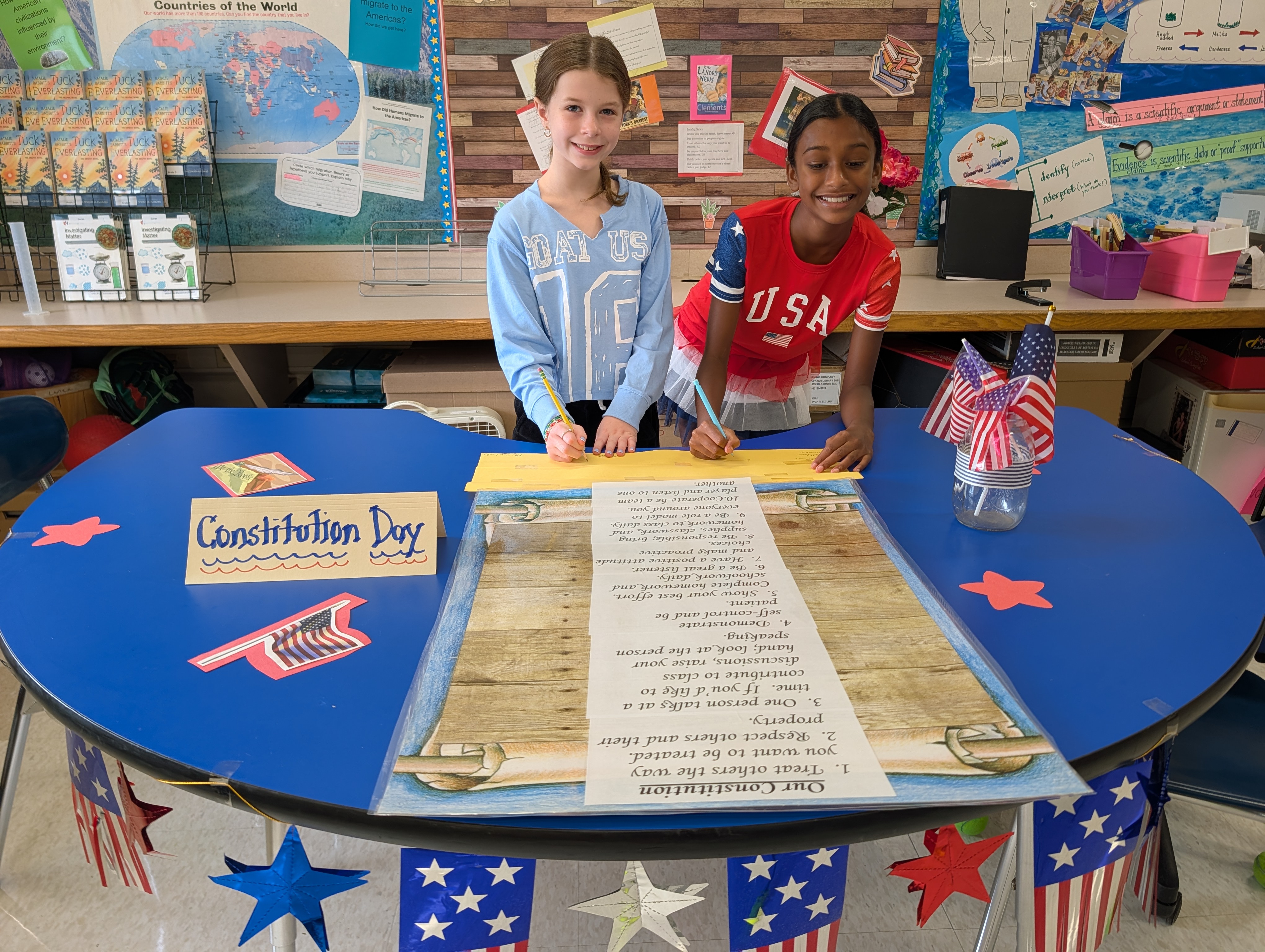 students signing constitution