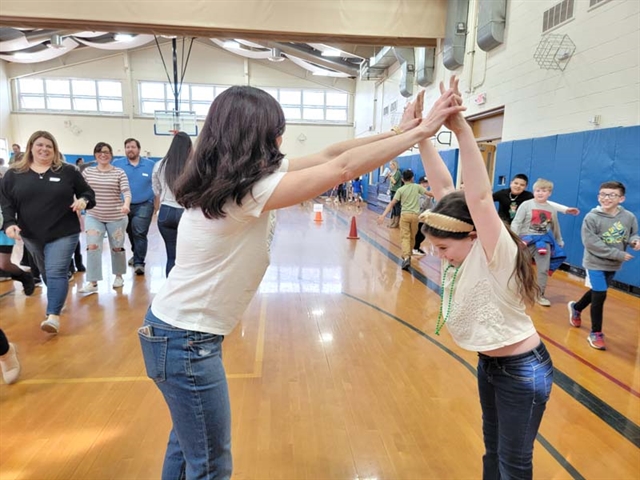 Folk dancing picture