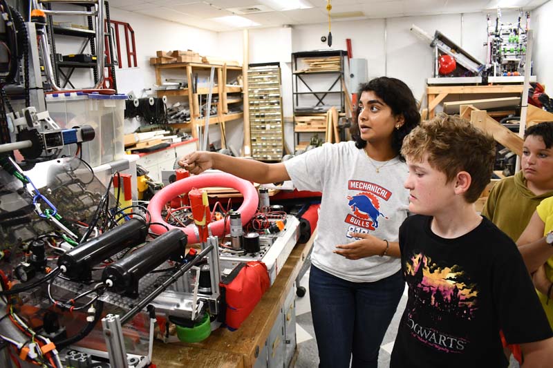 students at robotics camp