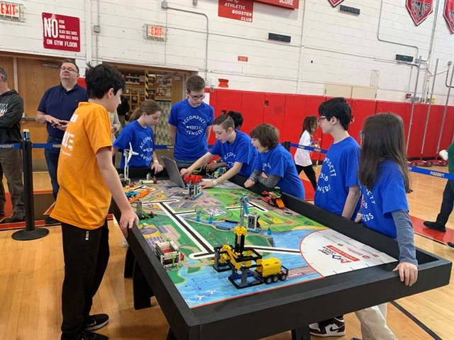 Middle School robotics club