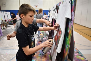 Students doing artwork