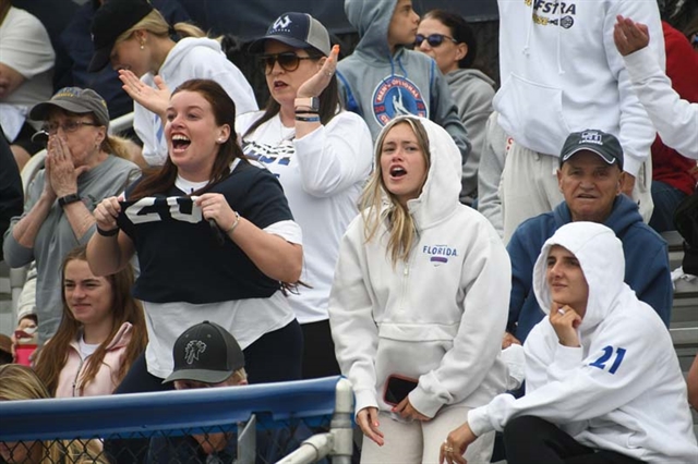 crowd cheering