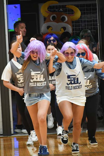 students running