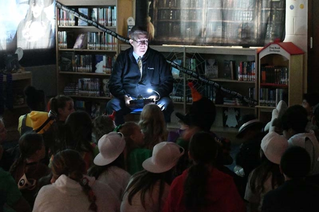 Superintendent Secaur speaking to students