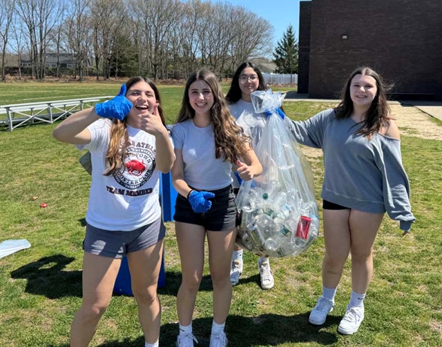 students recycling