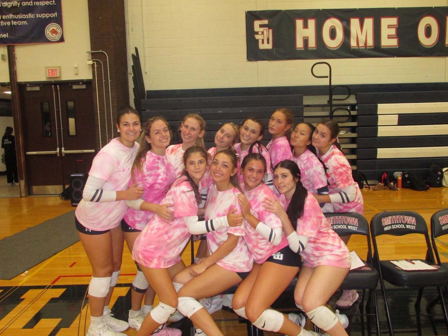 group photo of volleyball team