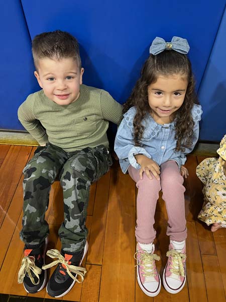 children smiling for picture