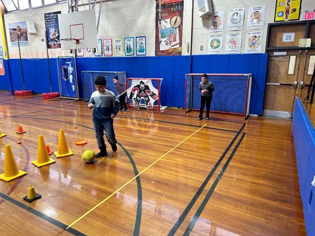 Student in gym class