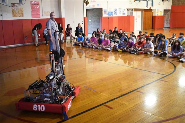 Team 810 at Dogwood Elementary