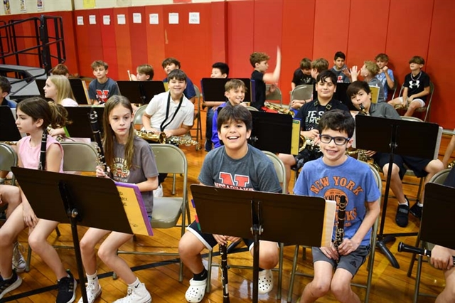 Dogwood musicians posing for picture