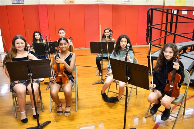 Dogwood musicians posing for picture