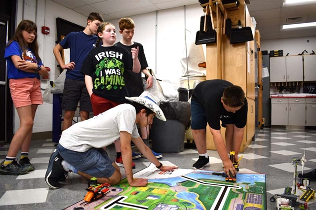 students at robotics camp