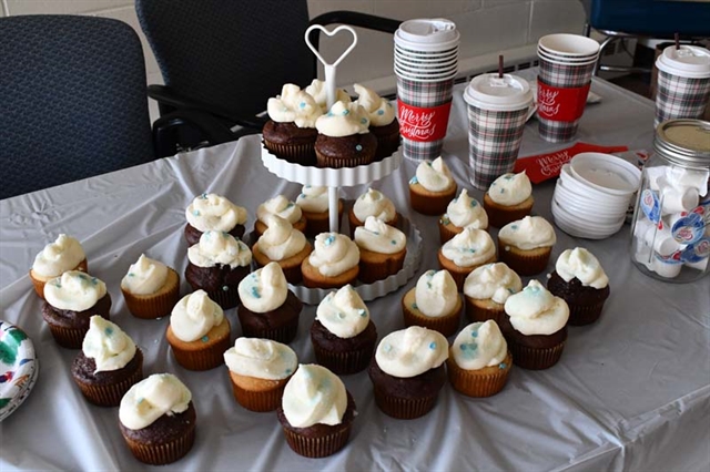 cupcakes on table