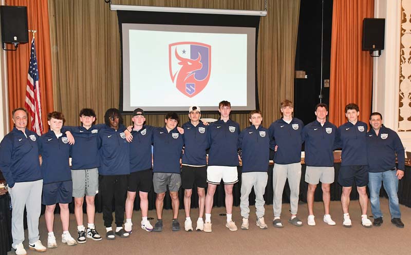 Basketball team photo