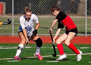 Field Hockey action