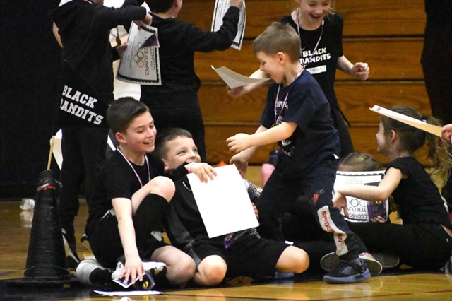 students cheering